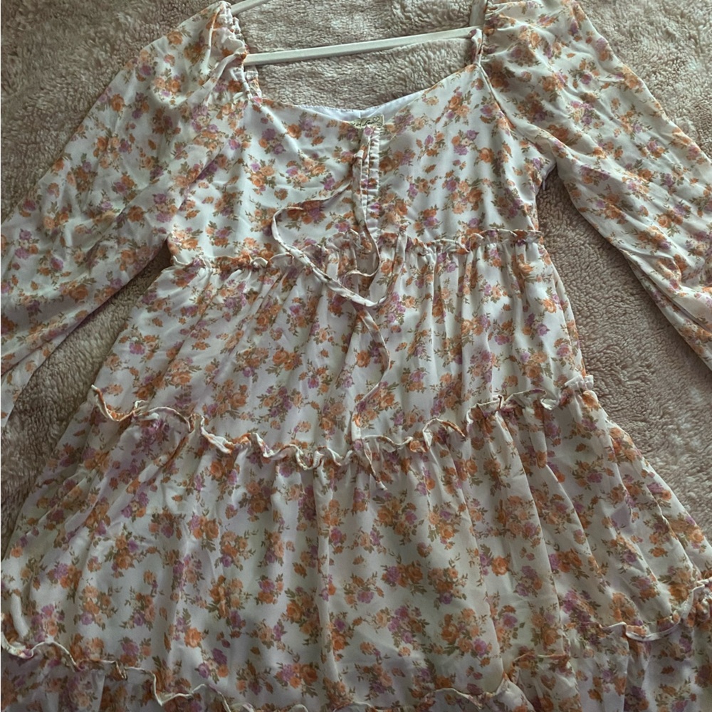 Versona All In Love White Flowers Dress Never worn Still with tags